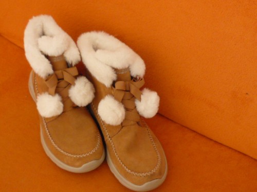 Biete neue winterstiefel - neue,